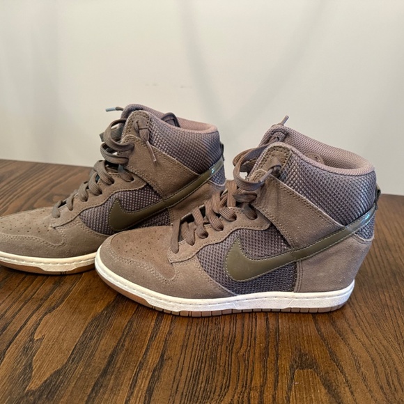 Like new khaki green Nike Sky Hi Wedge Dunk - Picture 3 of 5